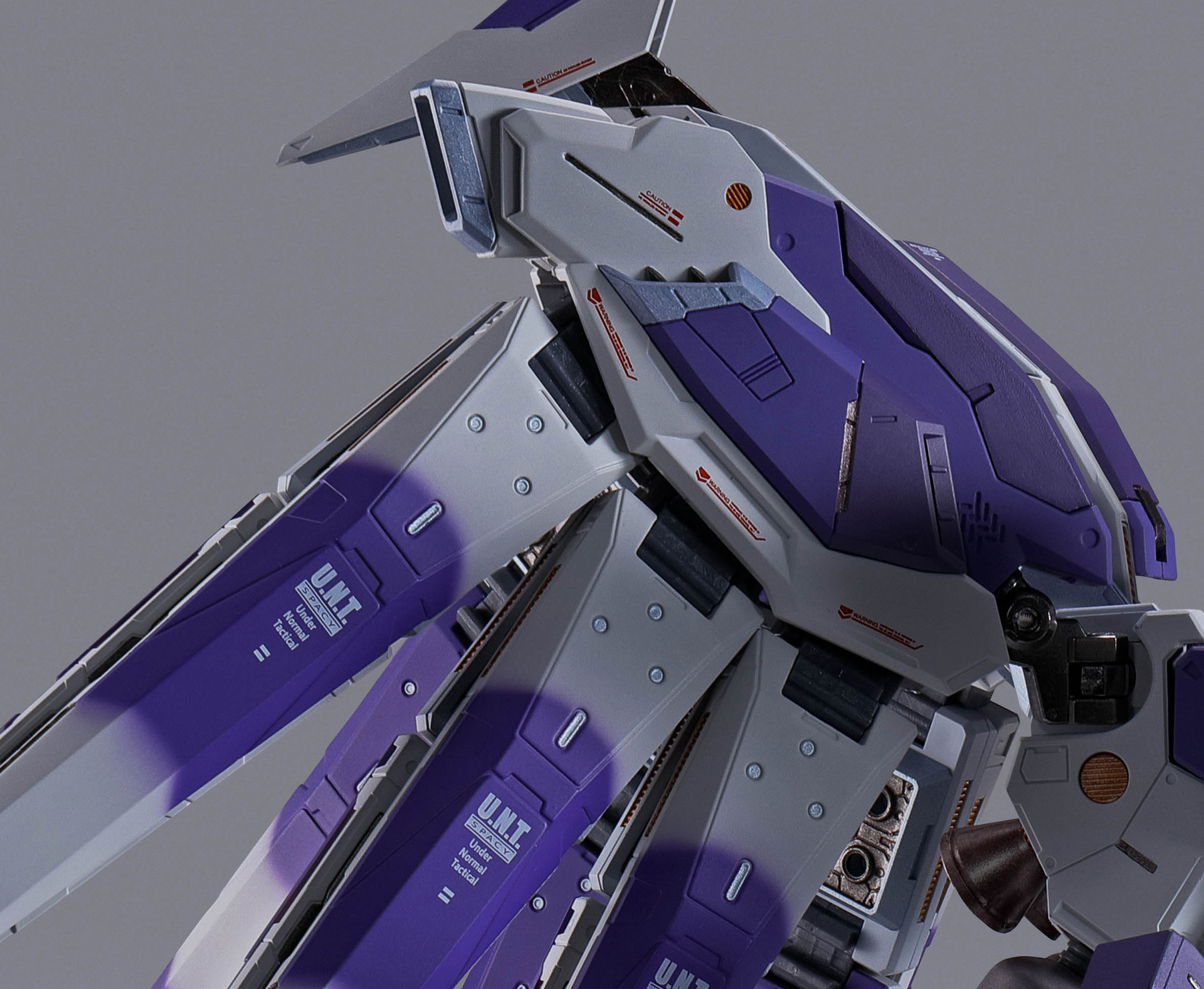 フィンファンネルを接続している基部は、引き出すことで可動範囲がアップする