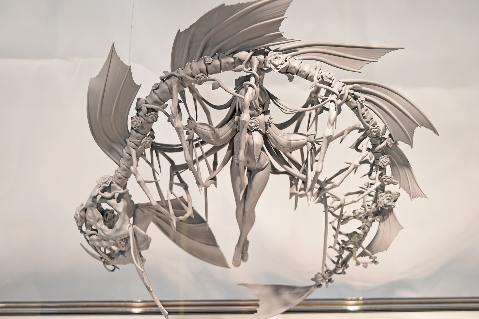 骨と少女という独特な世界観