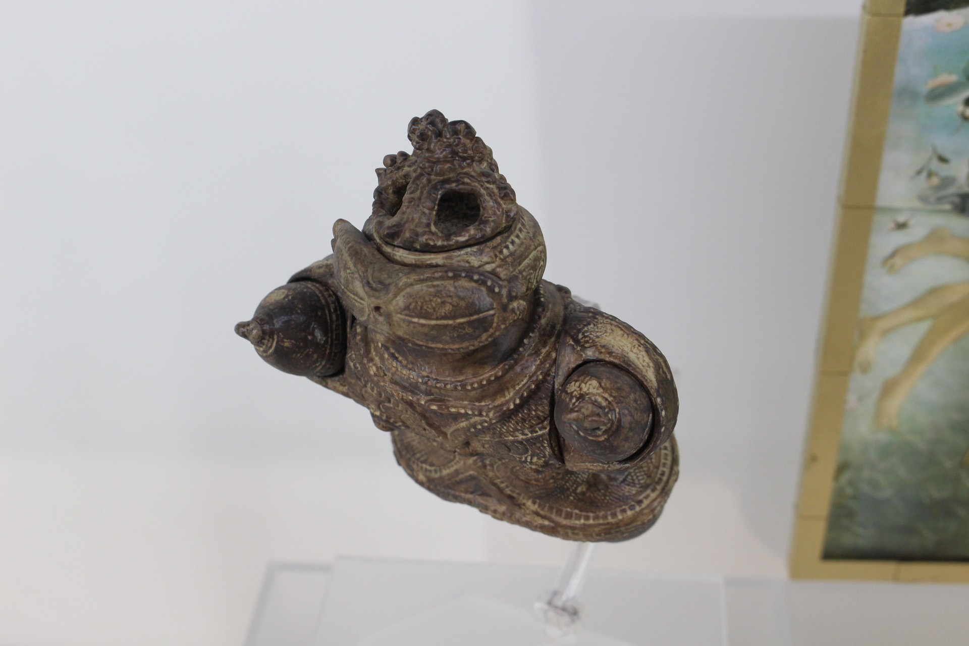 こちらは「figma テーブル美術館-分館- 斜行機土偶」。彩色されたサンプルで、飛んでいるポーズで展示されていた。発売日、価格は未定