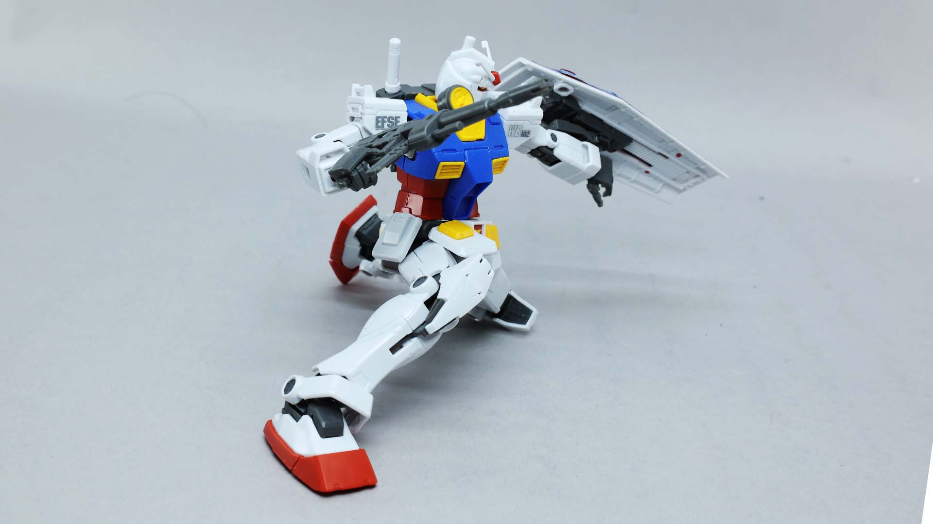 足首の可動性能は特筆もの