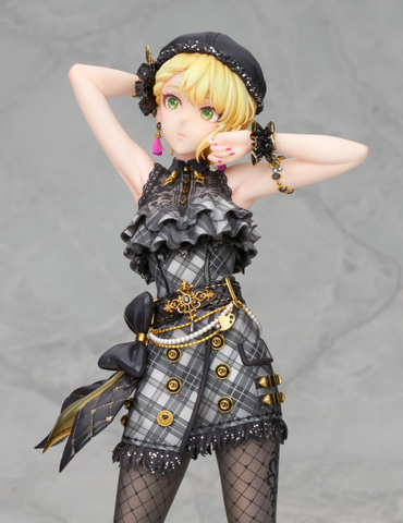 デレマス」より大人なアイドル姿の「宮本 フレデリカ」のフィギュアが