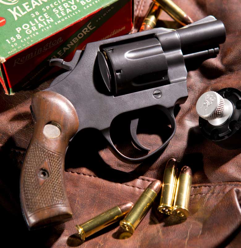 エム・アイ・イー総研 アクション事業部が2021年11月に発売したモデルガン第1弾。1962年から1968年まで北米で販売し、3万丁という売り上げた日本製リボルバーを精密に再現したモデルガンだ