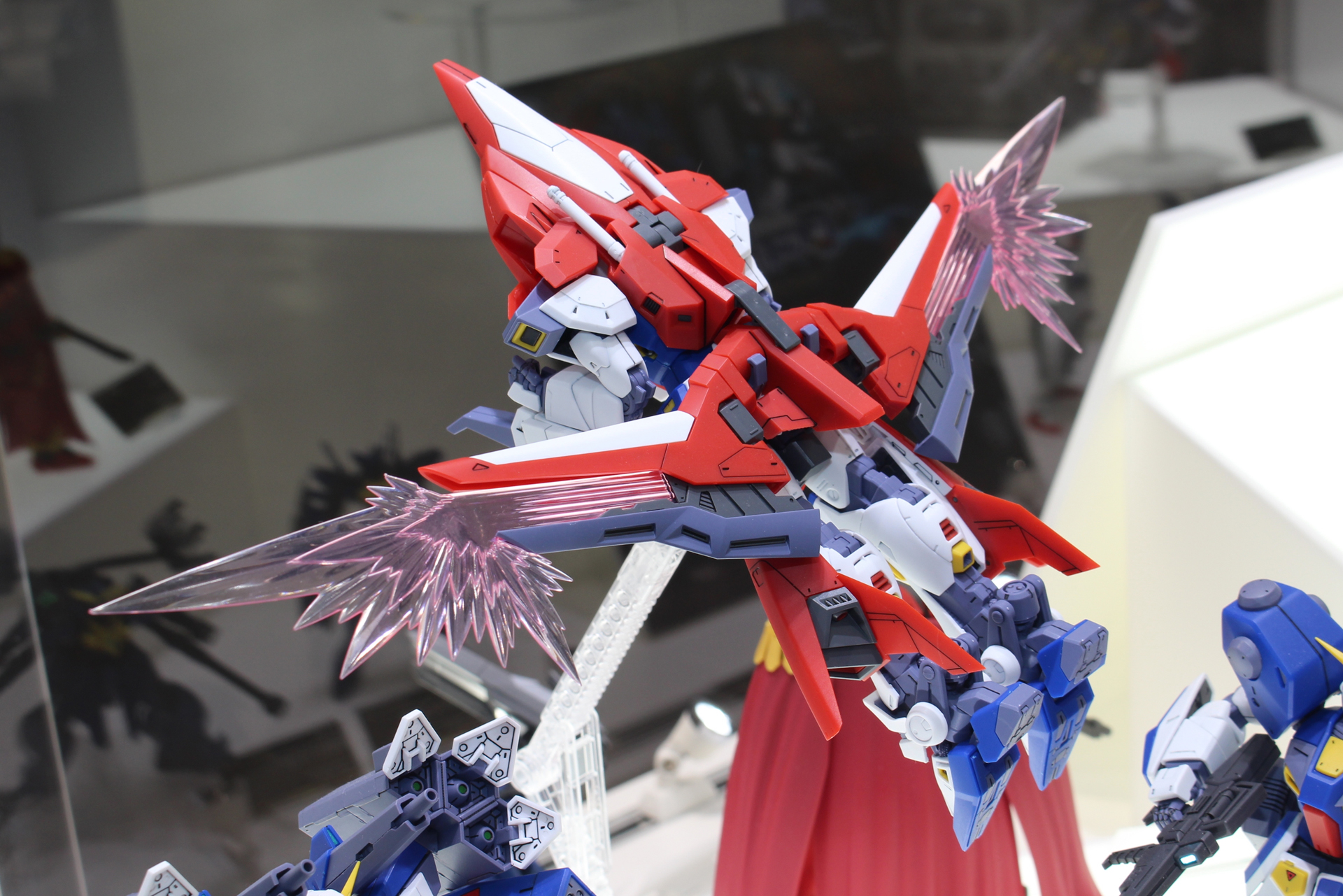 ミッションパックWの展示例。分解して展示する仕組み