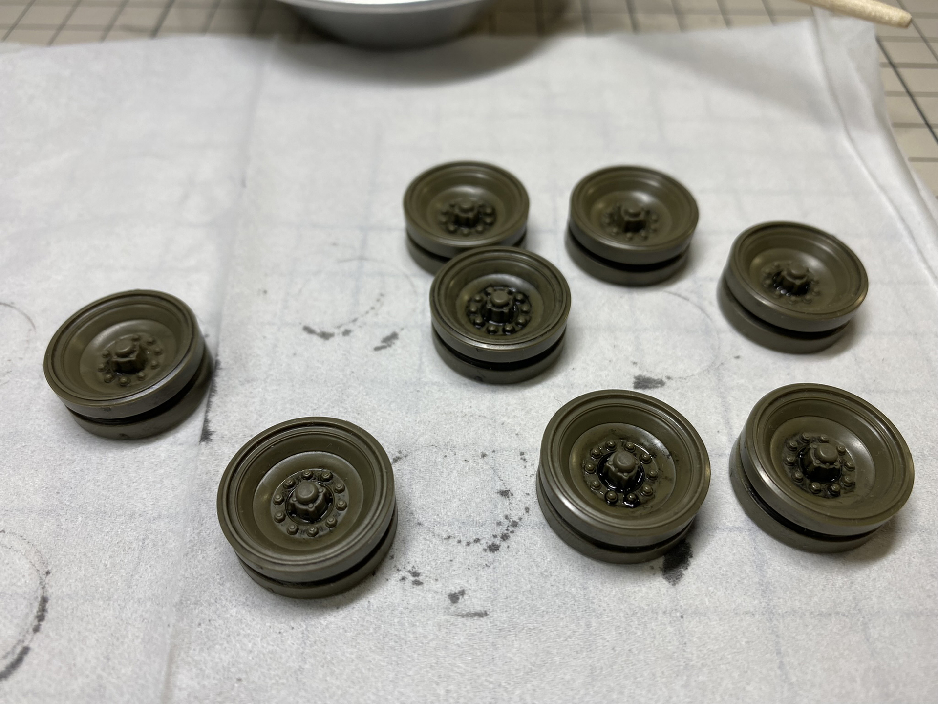 5組のロードホイール