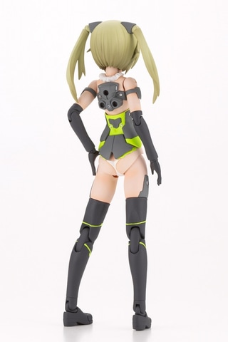 FAガール」と「MARUTTOYS」がコラボ！ レーシングスタイルの「イノ