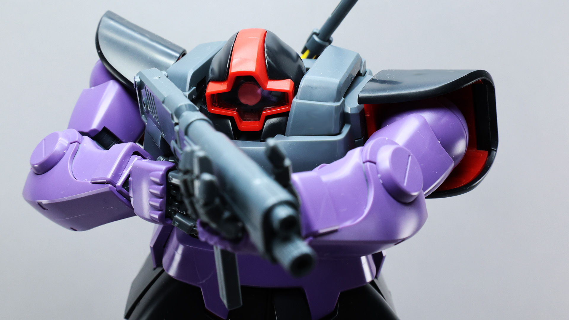 MMP-80マシンガンも似合う