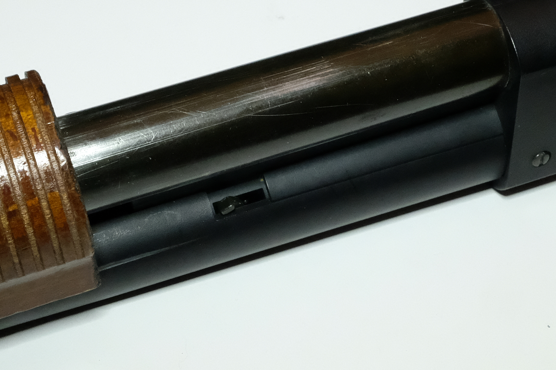 切り替えレバーが前で1発発射