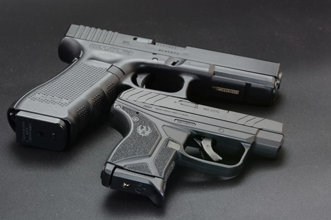 レビュー】「固定スライドガスガン LCPII」レビュー 小ささの魅力に