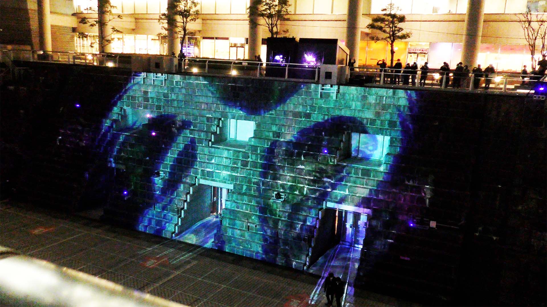 アムロ・シャア・ララァの魂は……