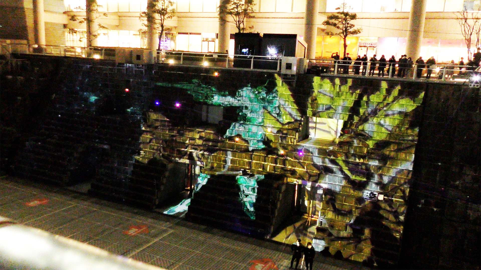 敵対した2機のガンダムが共闘