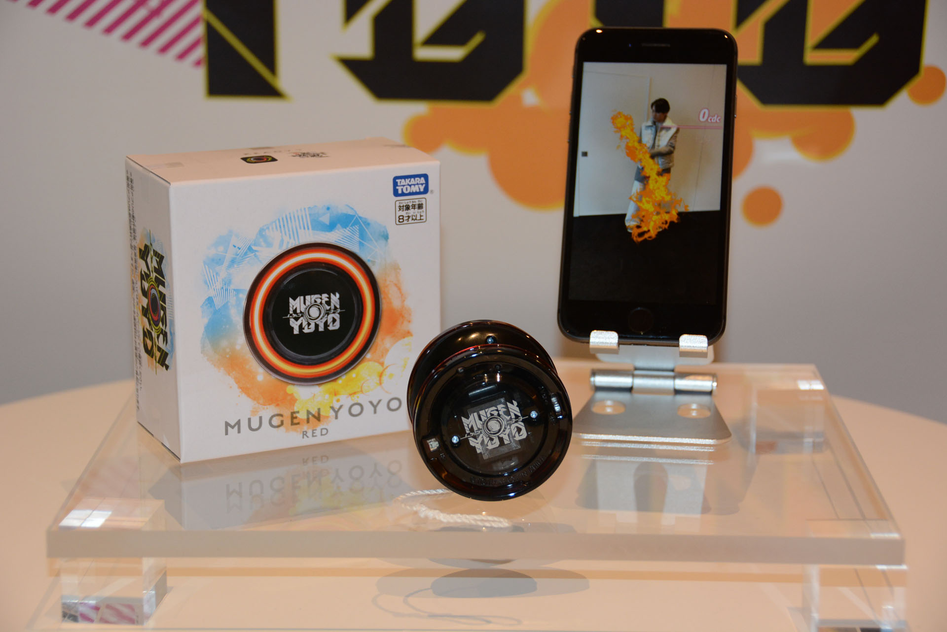 「MUGENYOYO」はUSBでバッテリーを充電、NFCタグでスマホと連動する