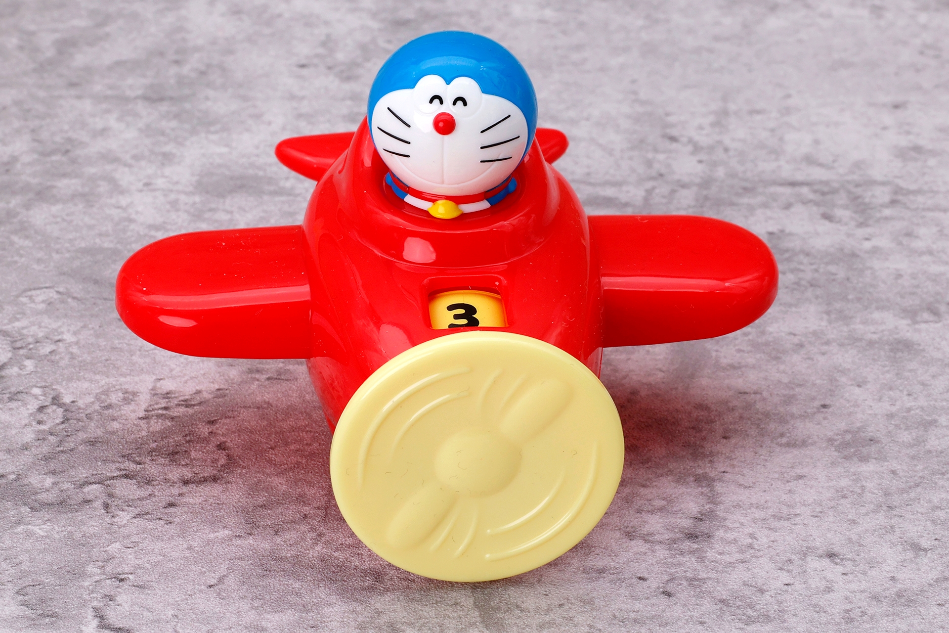 こちらが、ドラえもんが乗り込んだ飛行機の形をしたルーレット