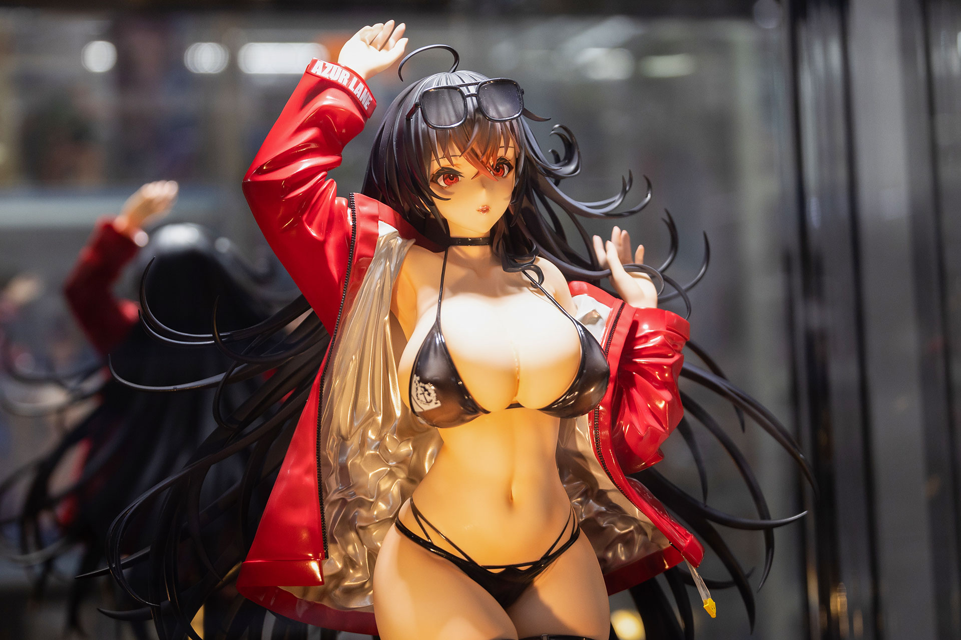 見落としがちだが、身に付けているジャケットの質感もすごい。中地も色分けがされており、かなりこだわって作られているのがわかる。