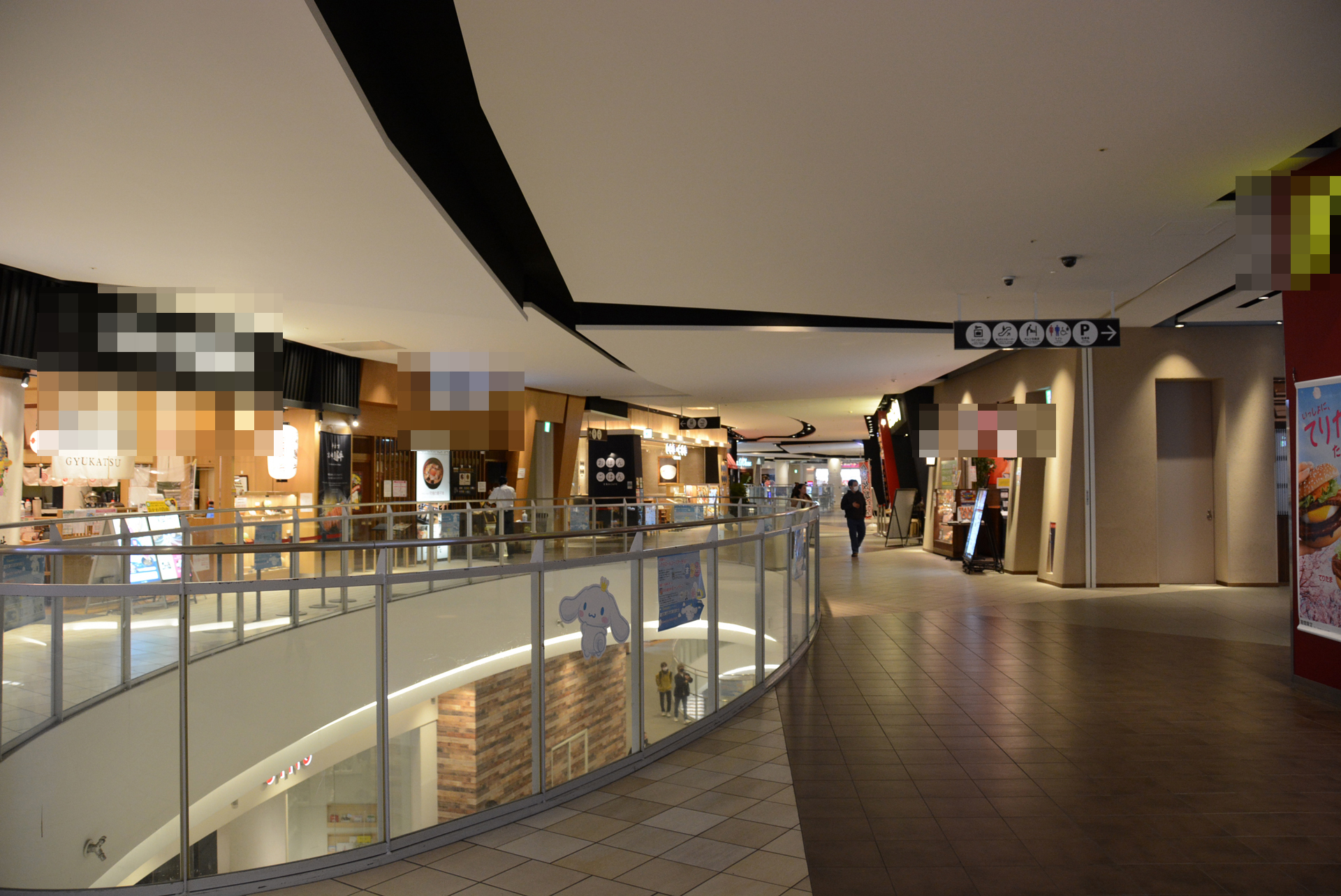 ダイバーシティ東京 プラザも様々な店舗がある