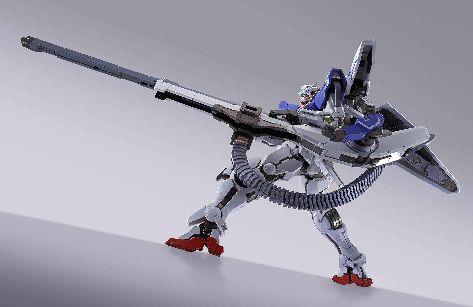 別売りのMETAL BUILDシリーズ商品の武装も一部装着できる