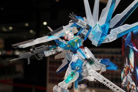 ガンダムベース撮り下ろし】「HG 1/144 ガンダムヘリオス」が