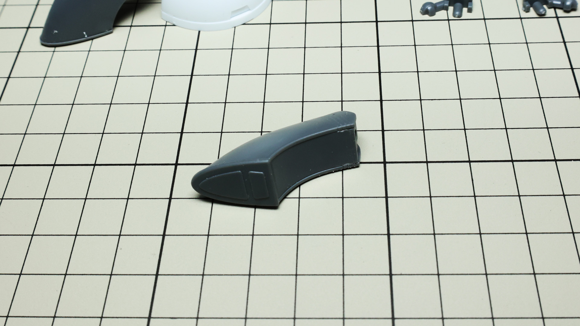 フレーム的関節で可動軸も多くなります