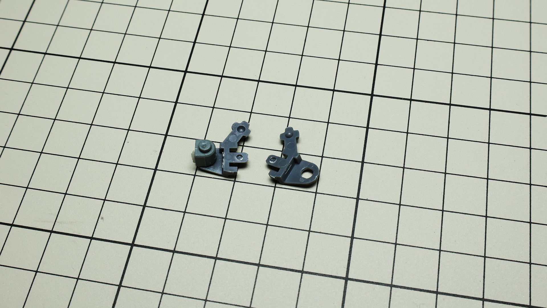 フレーム的関節で可動軸も多くなります