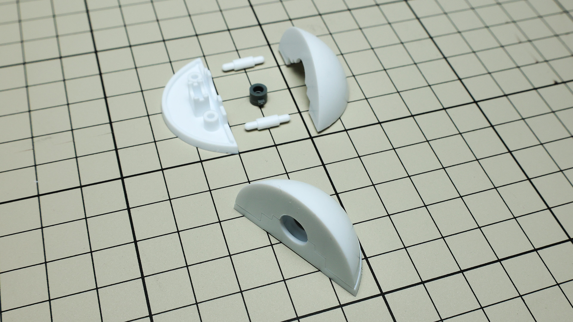 上下で固定します