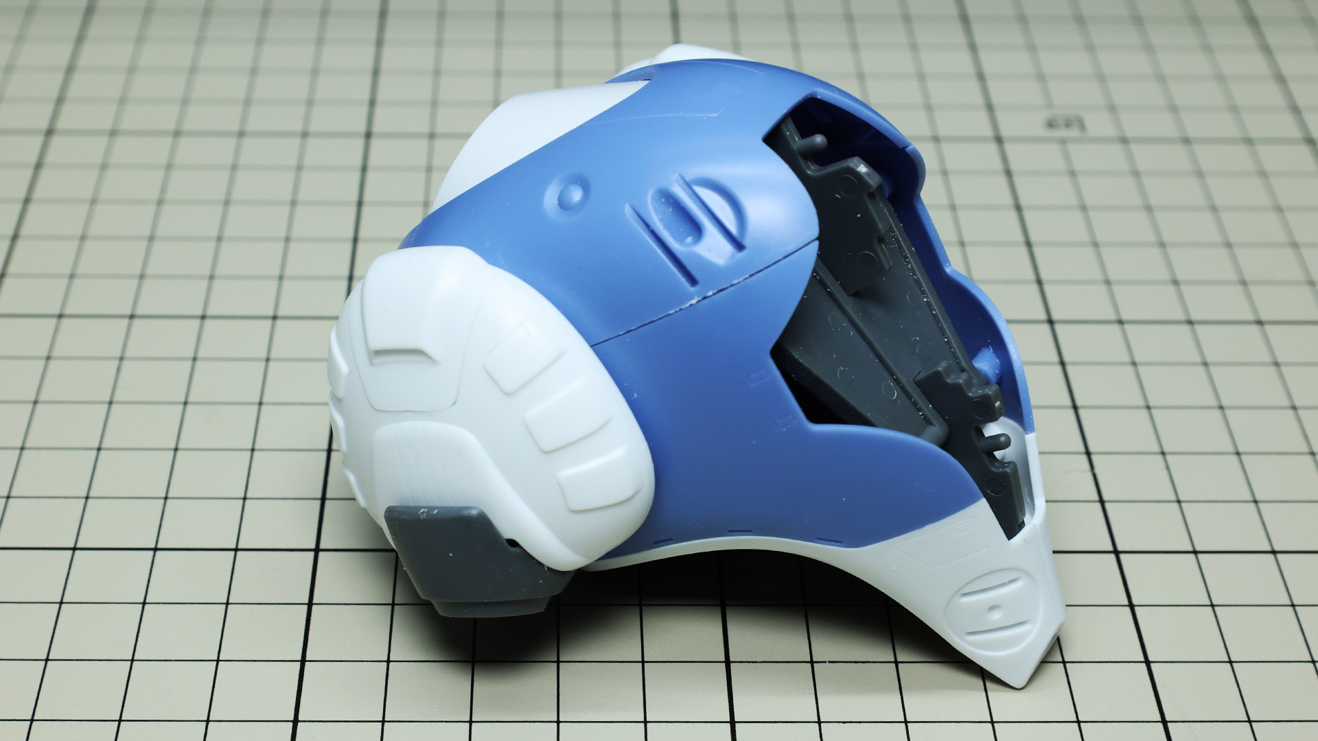 ボディに取り付けるとスムーズに回転可動させられます