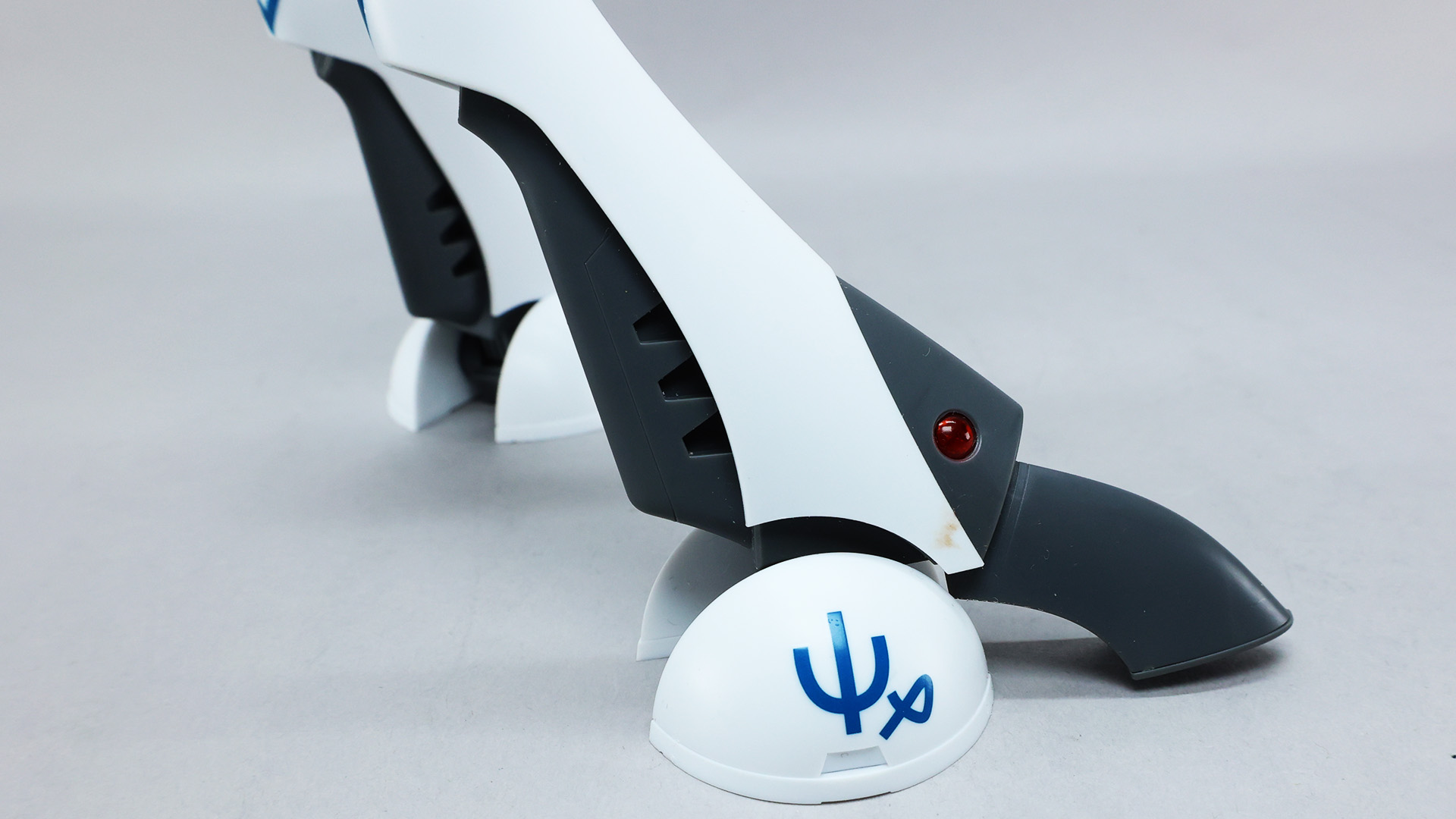 スラっとした脚部