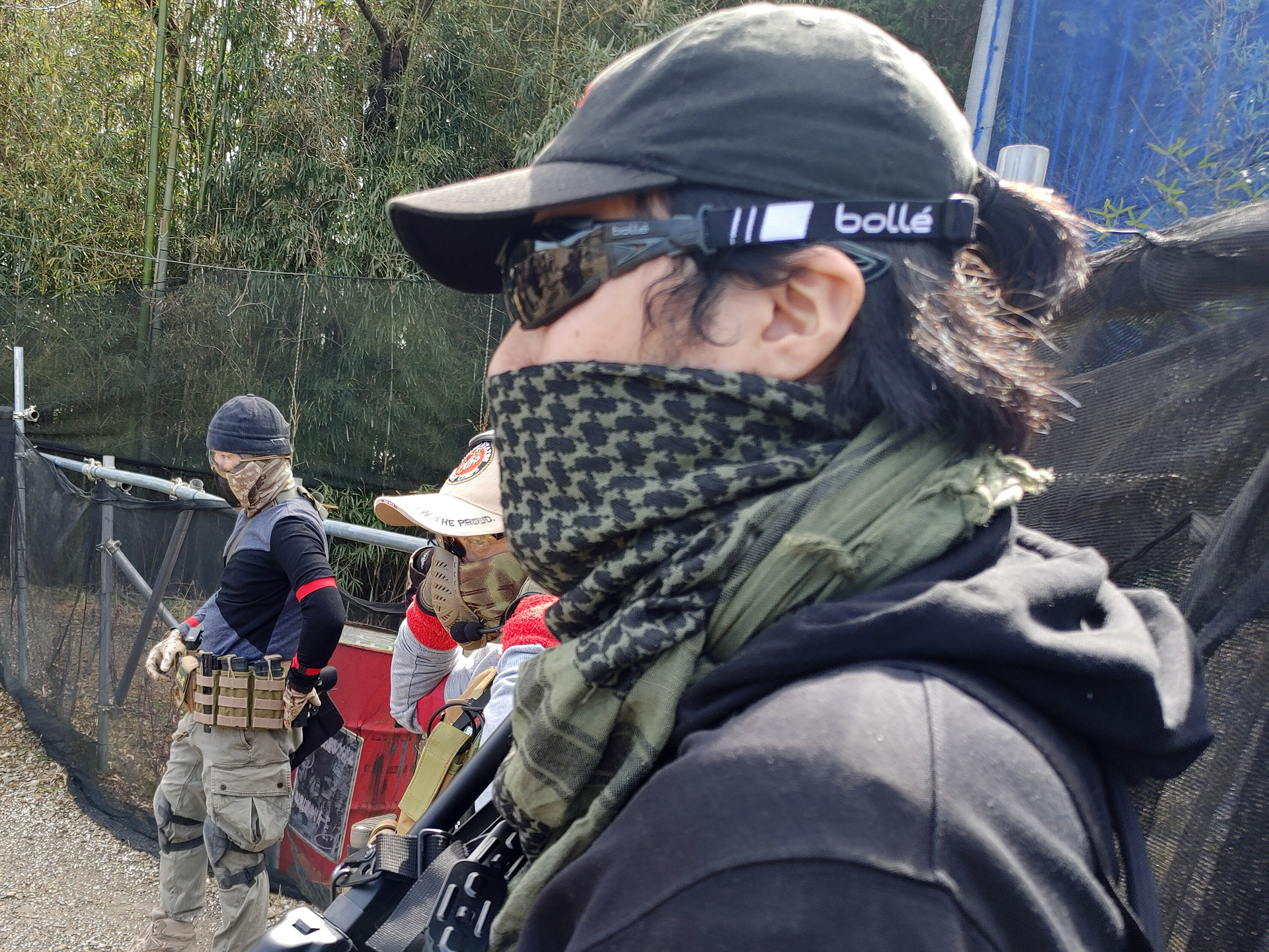 たまに映画で見ますよね？こういう巻き方してすぐやられるモブ