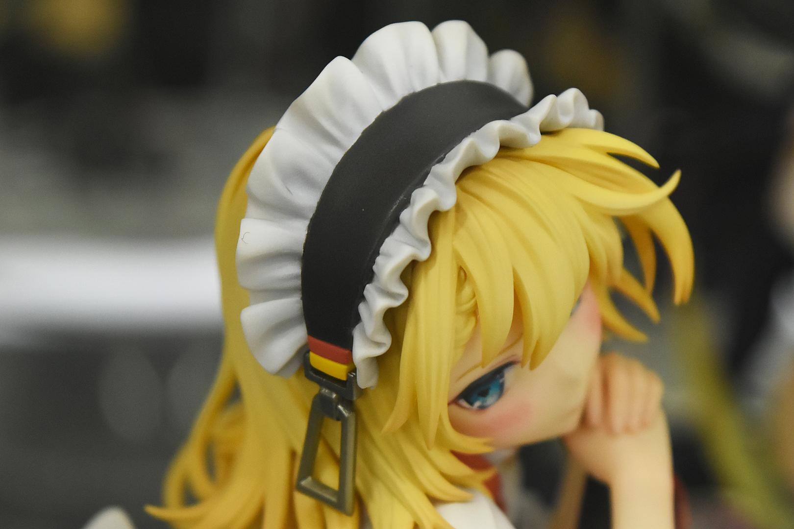 メイド服のシワやフリルのヒラヒラ感が非常にリアル