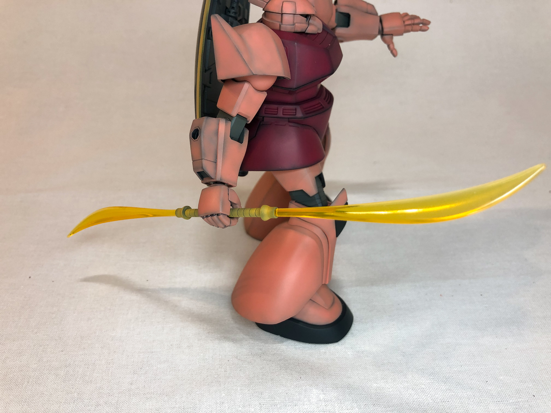 ビームナギナタのアップ。光沢クリアーがいい質感を出しています。