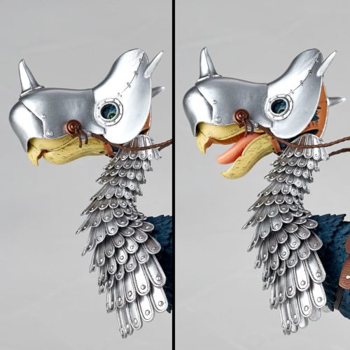 発売中の「タケヤ式自在置物　トルメキア装甲兵 クシャナ親衛隊Ver.」と組み合わせることが可能。付属の腰部ジョイントパーツに換装することで、騎乗させることもできる