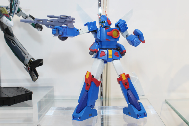 「HI-METAL R ザブングル 40th Anniv.」。10月発売予定。価格は17,600円（税込）。プレミアムバンダイ販売商品