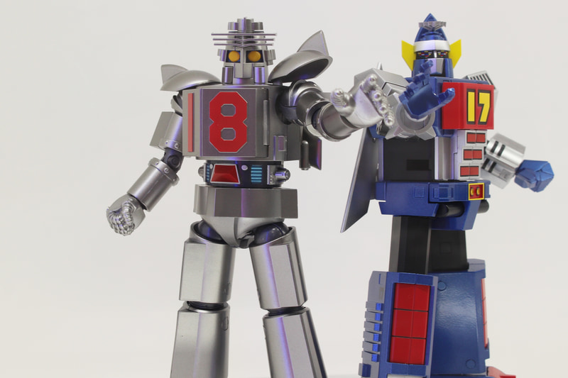 金属的なほぼ全身シルバーの配色がワンセブンとは対照的だ