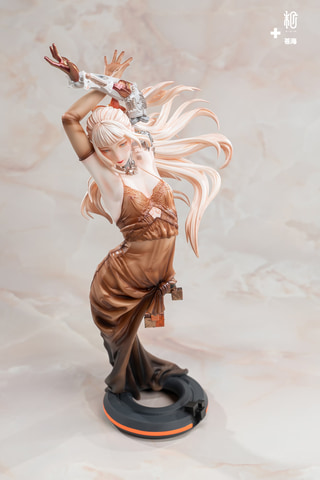 女性アンドロイド　精密ガレージキット　完成品2 非常にリアルな表情が目を引く「Android EL01」と「Android HB 01