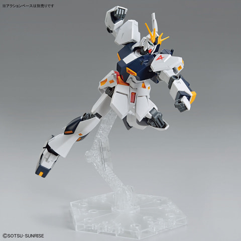 次世代のファーストガンプラ第3弾。「ENTRY GRADE 1/144 νガンダム