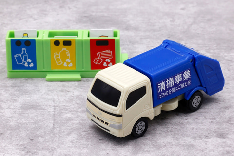 日本製 トミカ セット バス ゴミ収集車 道路清掃車 郵便車 セドリック等 日本製 トミカ セット バス ゴミ収集車 道路清掃車 郵便車 セドリック