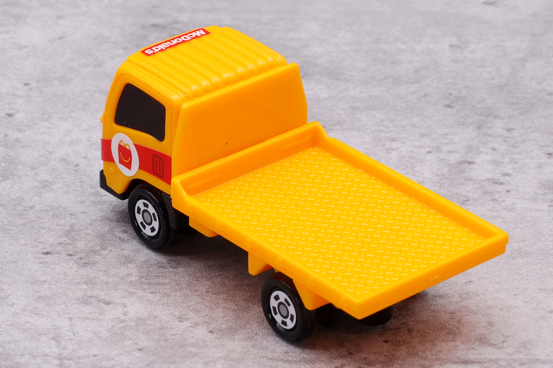 車輪以外の可動部分はなく、シンプルな作りになっている