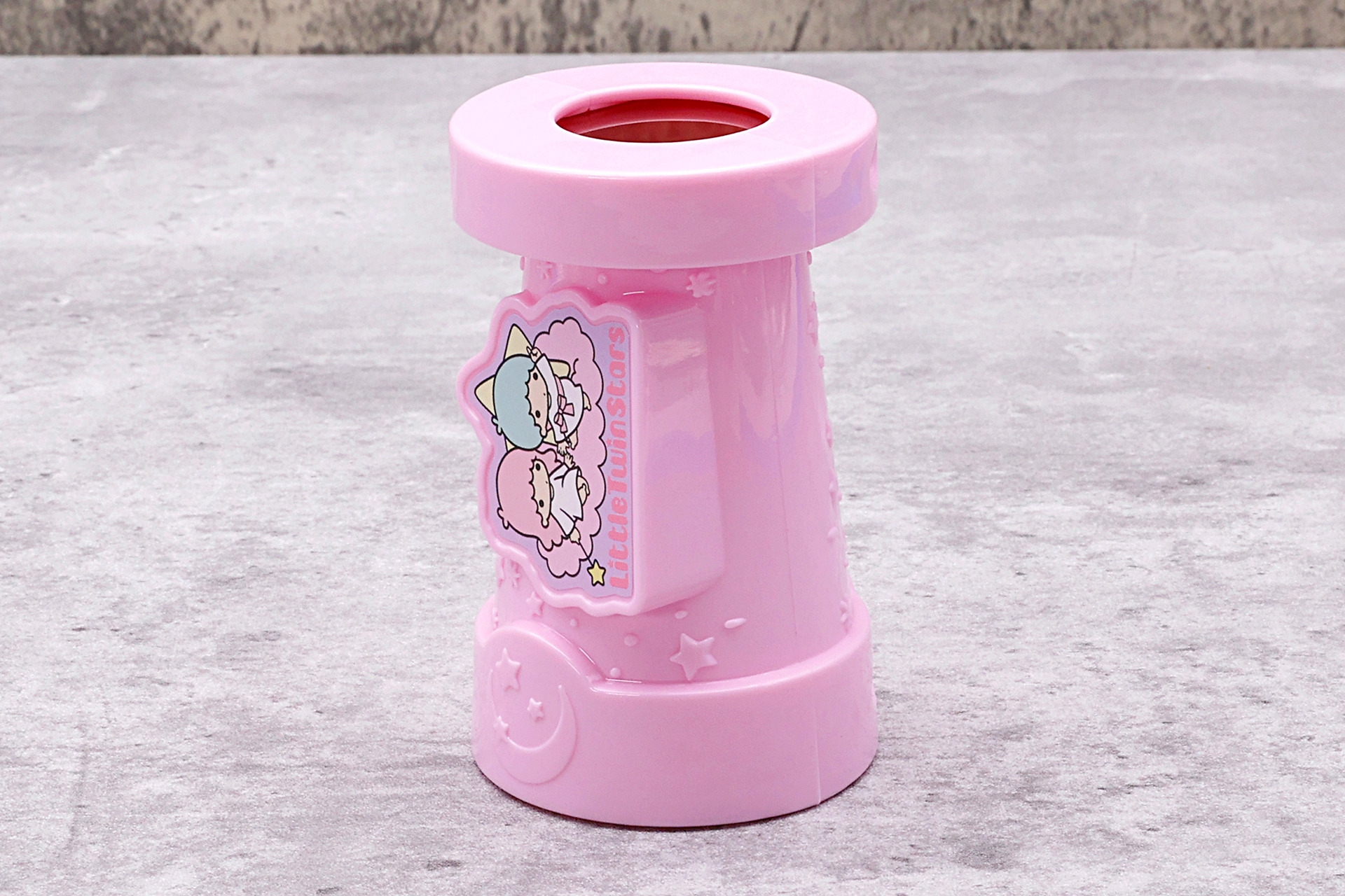 キャラクター以外の部分も、サンリオらしい細かいなデザインが施されている