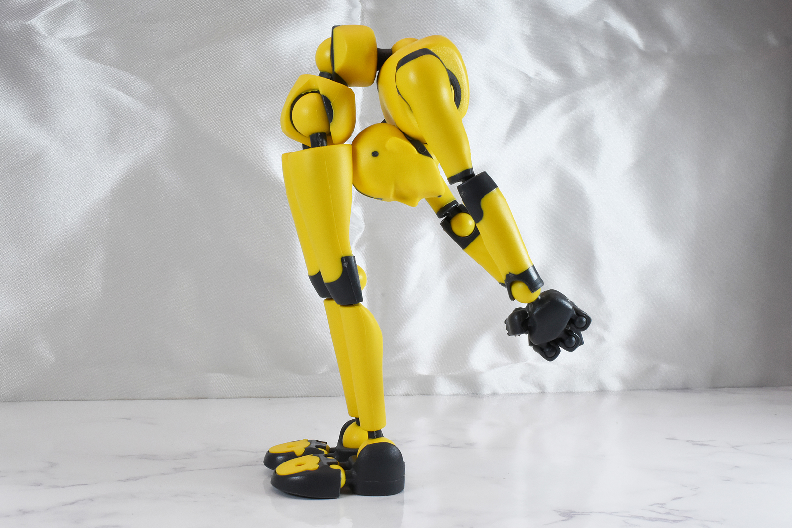 最大まで上体を反らせるとこんな感じに