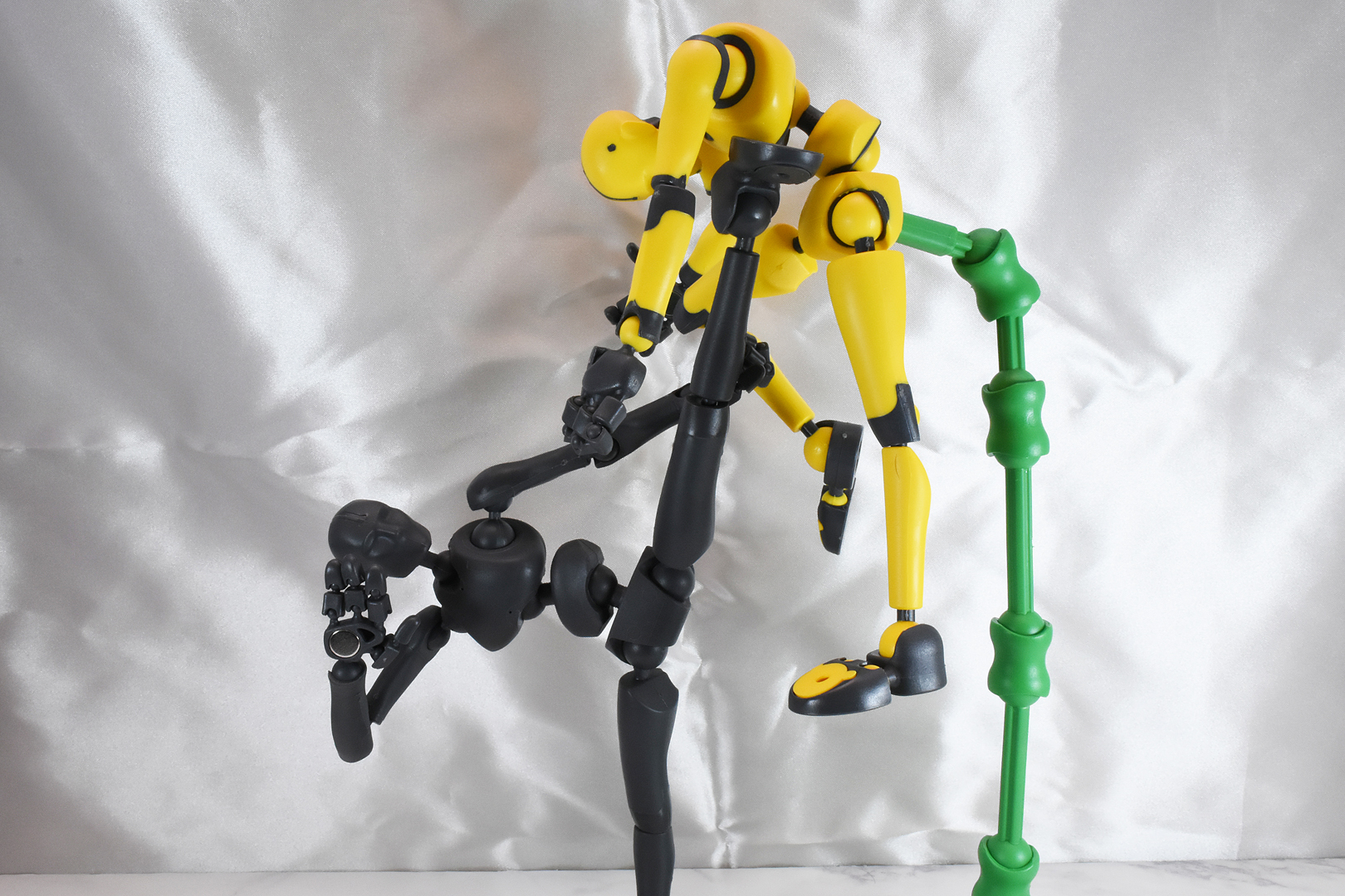 ダイナミックな蹴り技を完全コピー