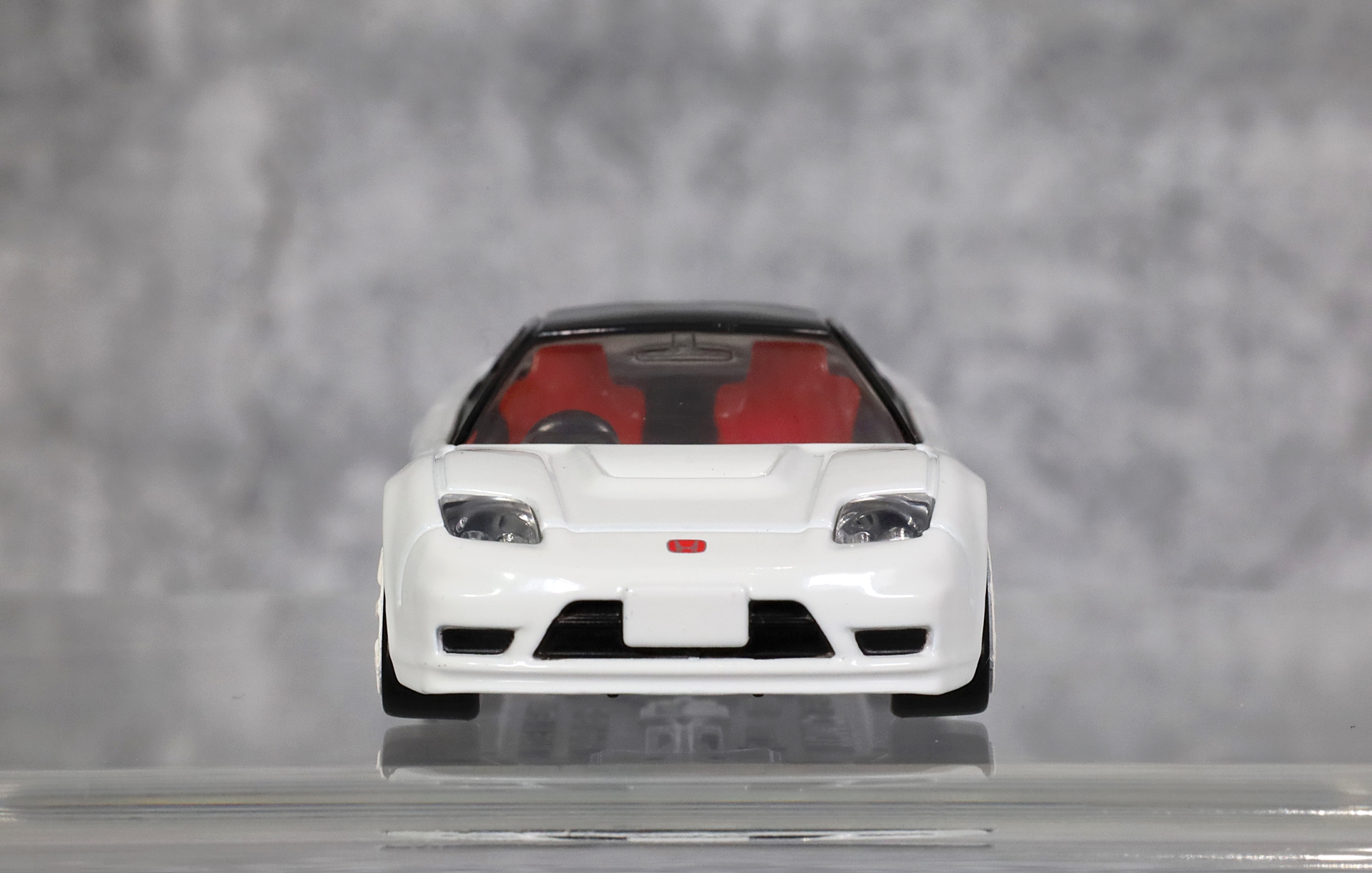 フロント。車高はかなり低い