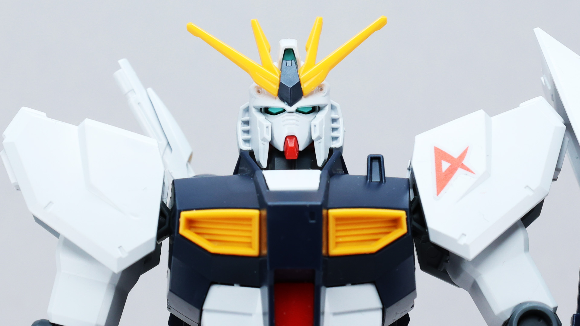 屈指の人気を誇る「RX-93 νガンダム」
