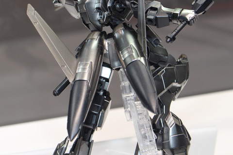 特別企画】【ガンダムベース撮り下ろし】鉄血のメタリックカラー、「HG