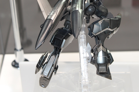 特別企画】【ガンダムベース撮り下ろし】鉄血のメタリックカラー、「HG