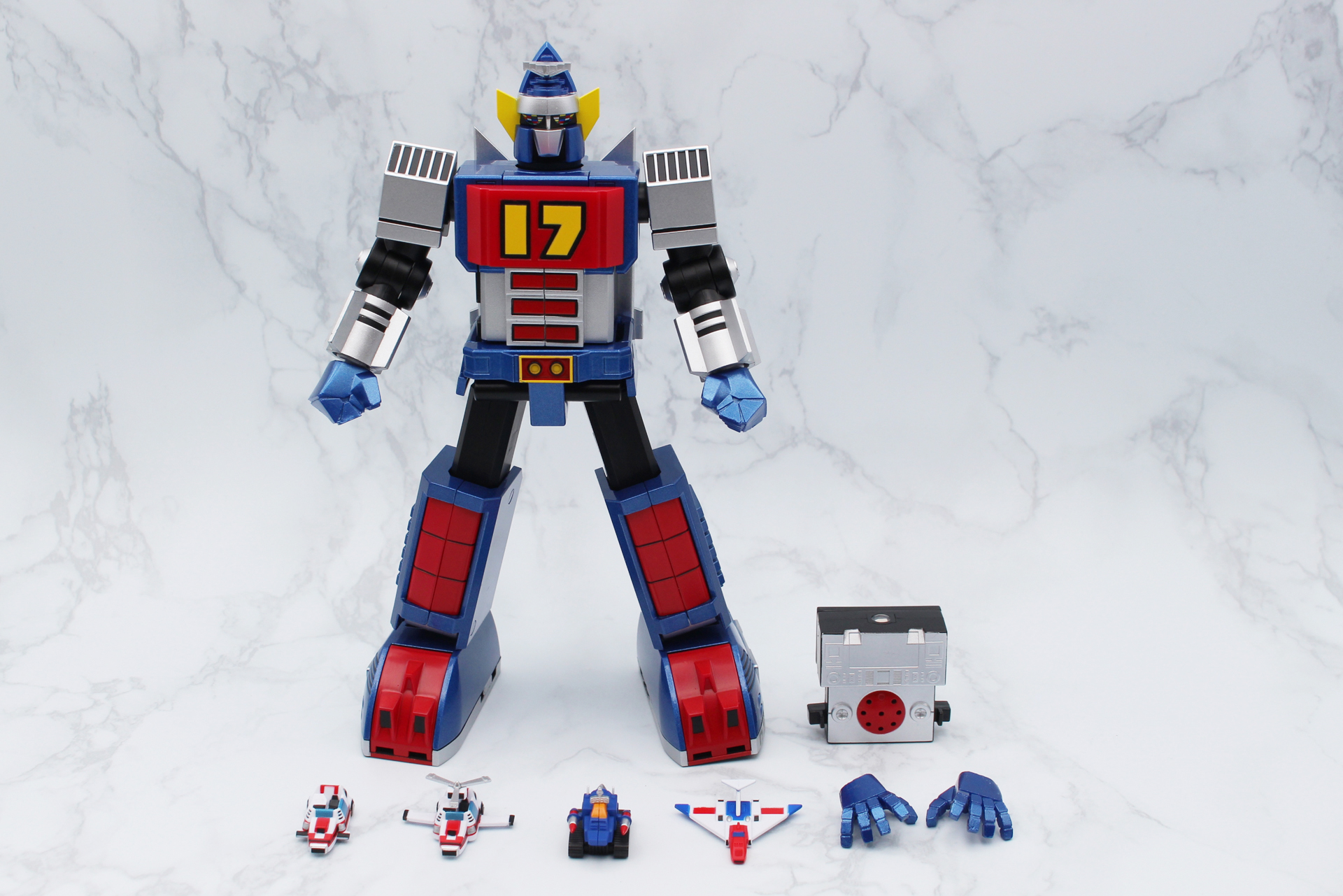 「超合金魂 GX-101 大鉄人17」。BANDAI SPIRITSより3月26日発売。価格は19,800円（税込）