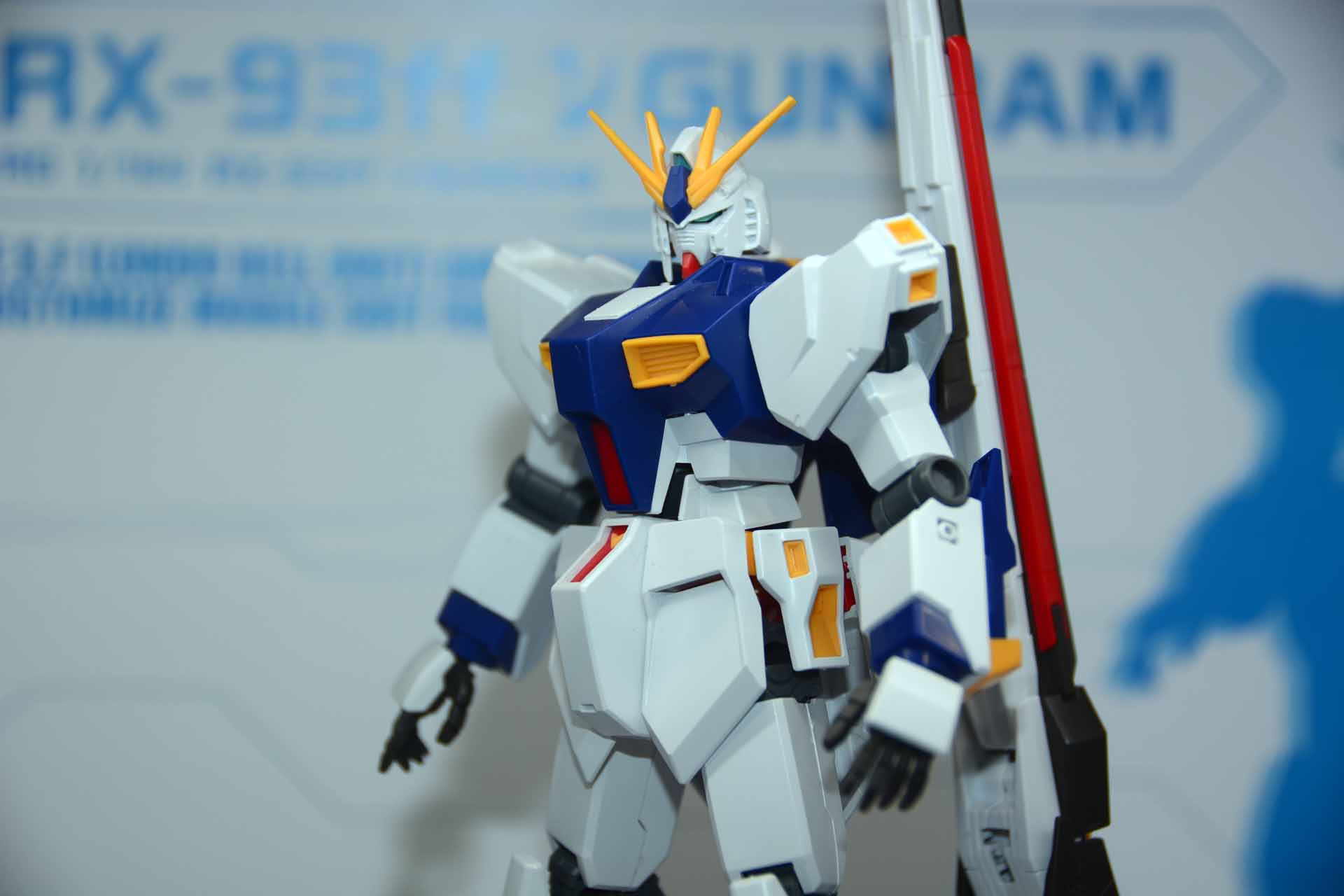 目玉となるのは、実物大νガンダム立像を再現したプラモデルだろう。まさにここでしか手に入らないグッズだ
