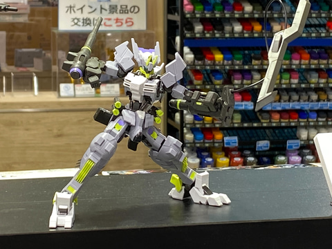 ガンダムベース福岡」にて「HG 1/144 ガンダム端白星[アイアンブラッド