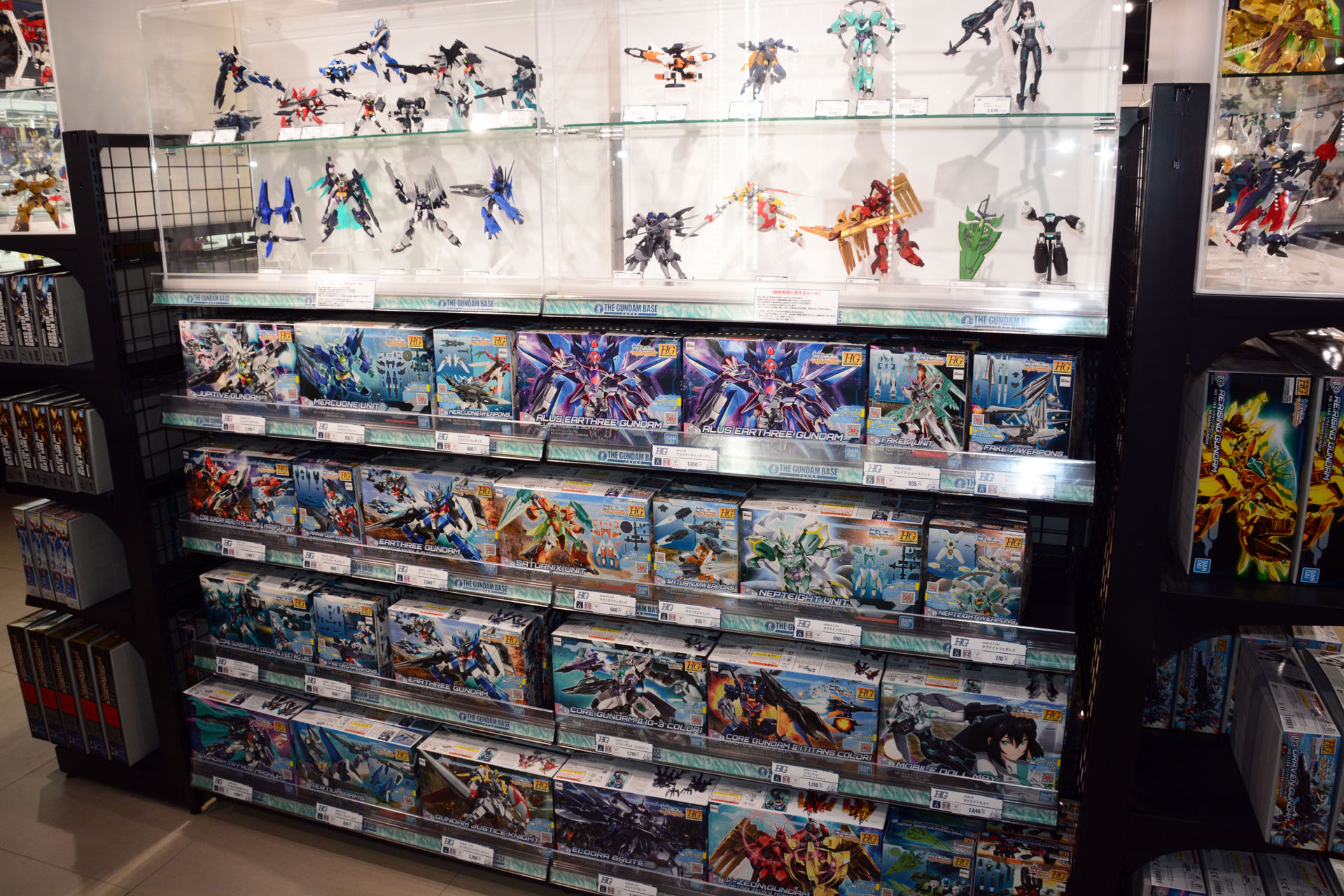 なんといっても最大の魅力は素意の品揃えだ。あらゆるガンプラがあり、購入できる場所を理想とし多彩なガンプラを取り扱っている