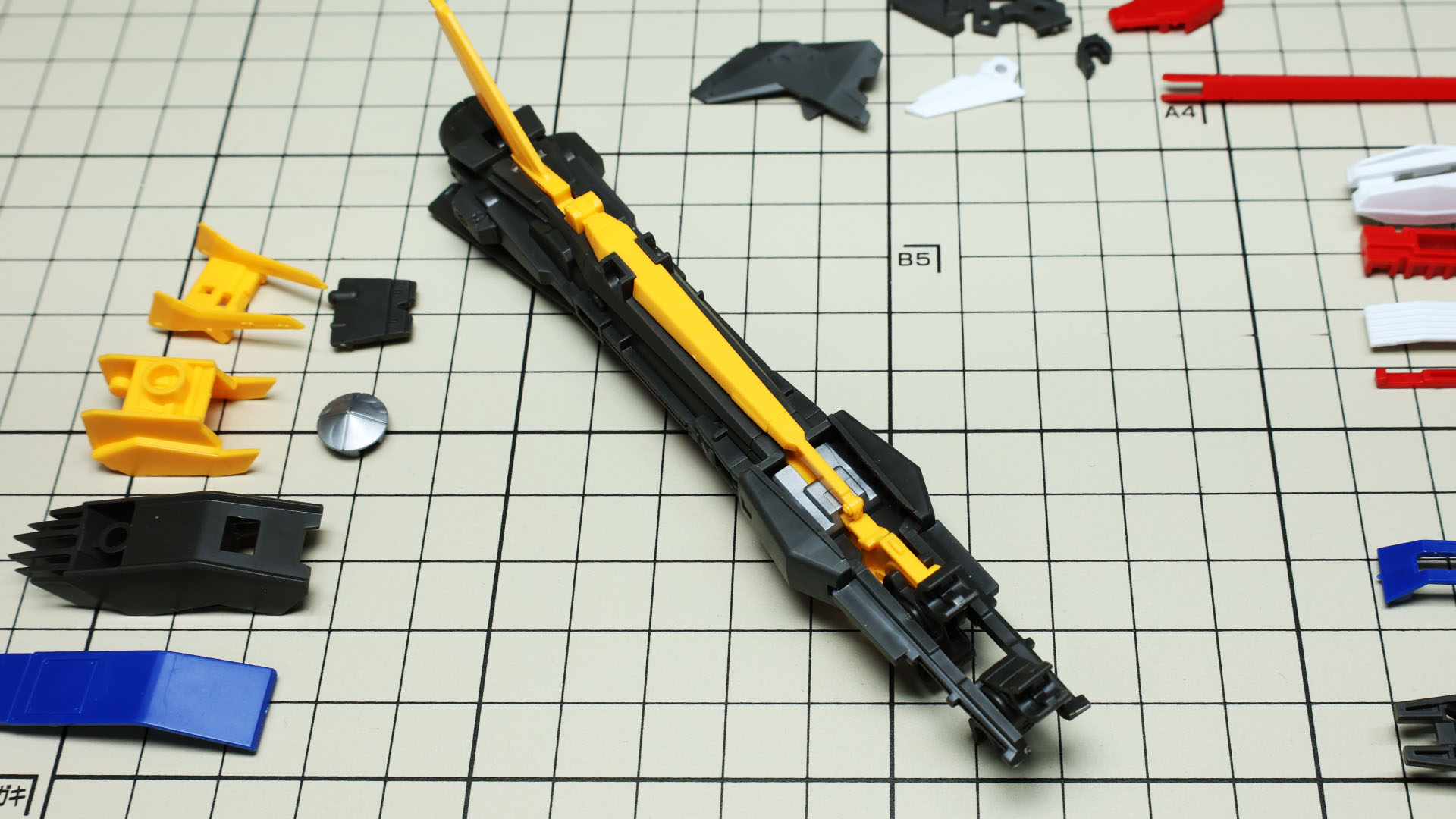 とてもカラフルです！黄色と銀色が重なったり……