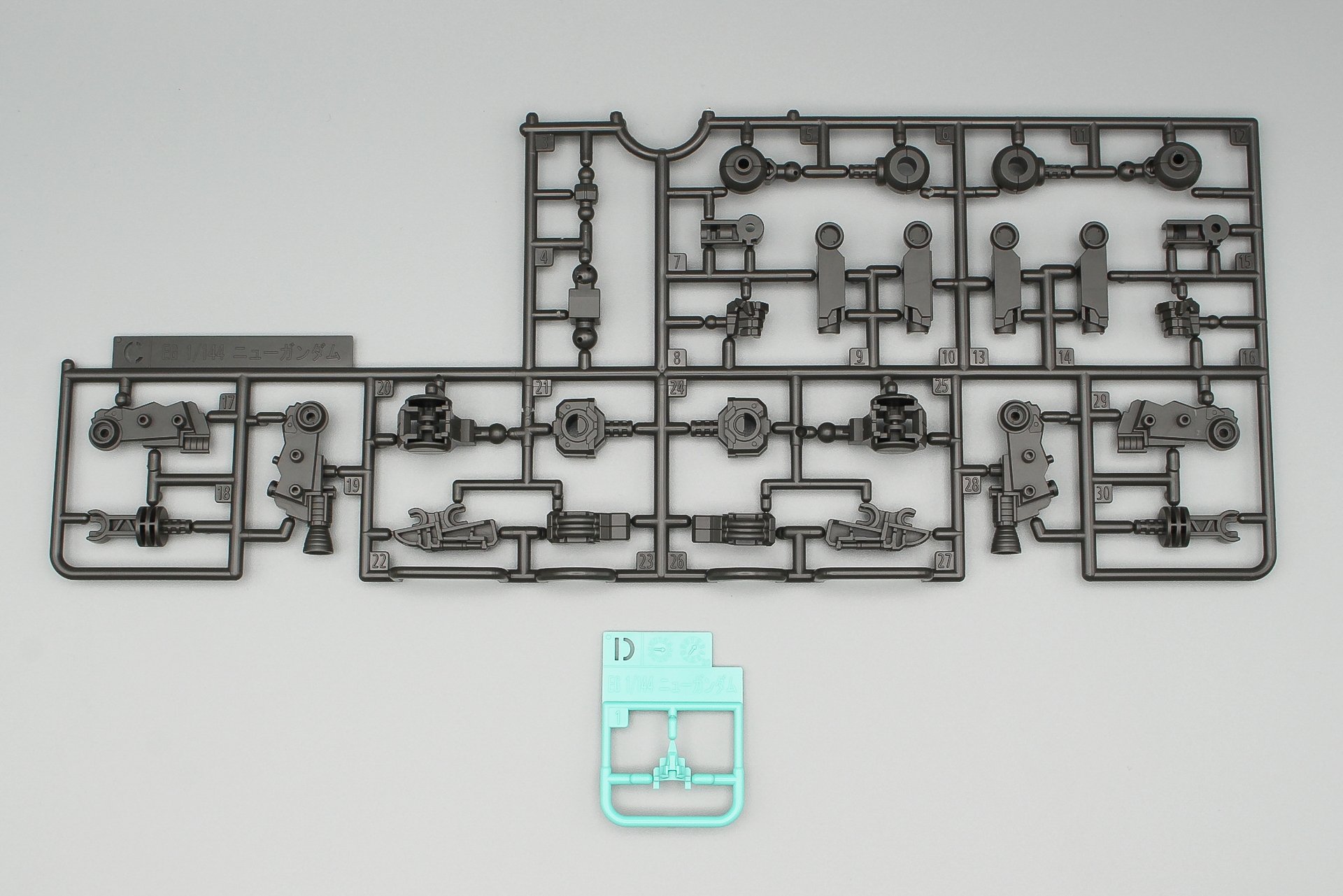 Cパーツ、Dパーツ