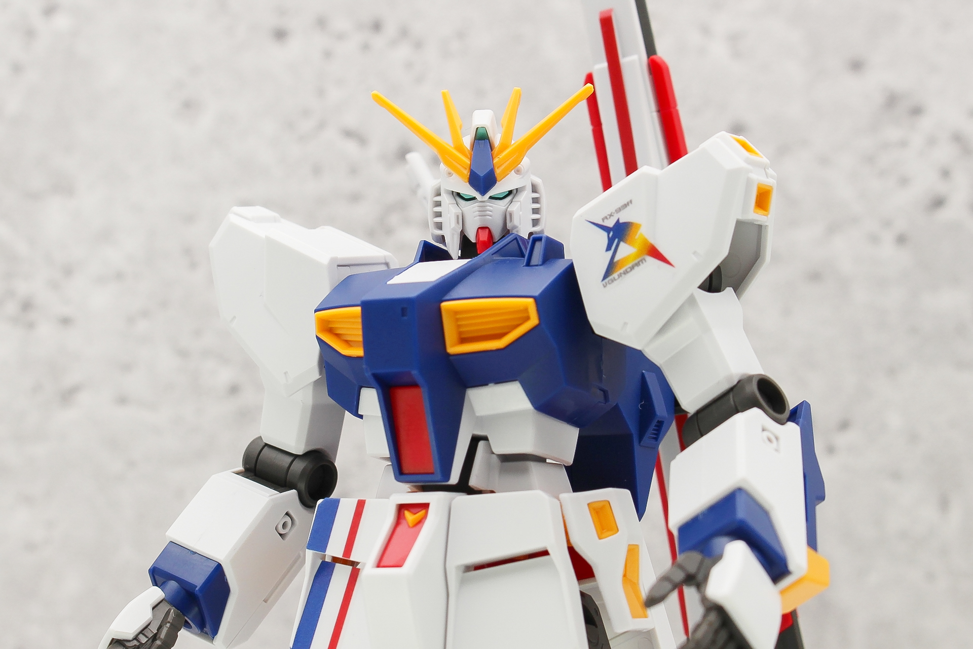 未塗装でもここまで見栄えのする機体に仕上がる