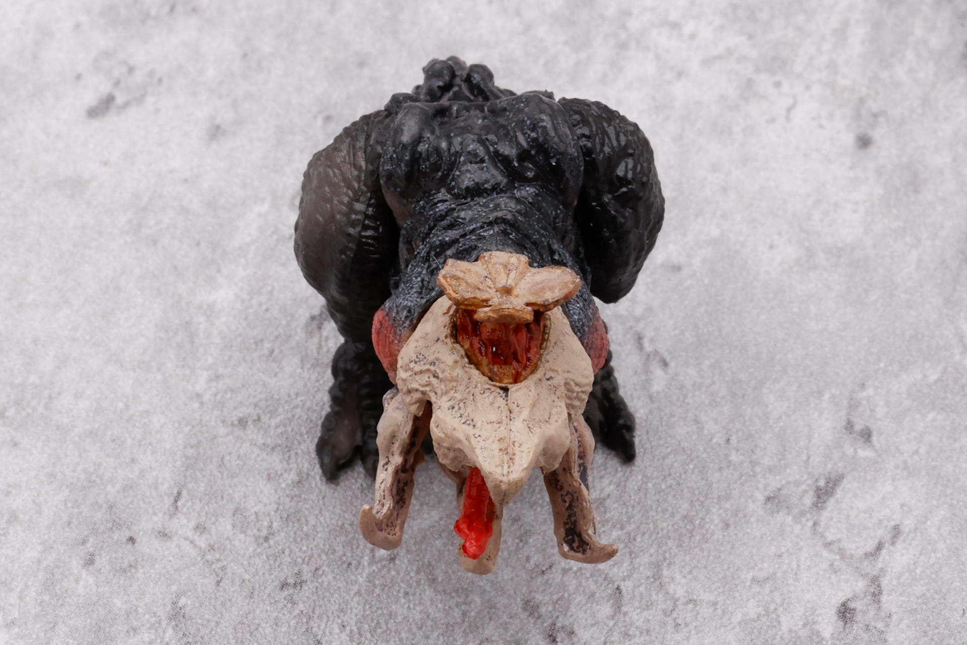 なんとも恐ろしい姿をした、こちらのシュリーカー。かなり細かく塗り分けられているのがわかる